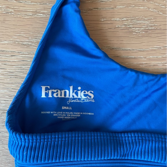 Frankie’s bikinis set - Picture 4 of 5